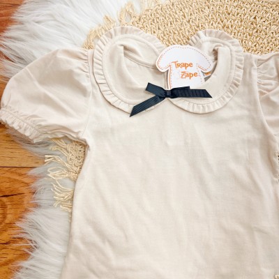 Conj. Blusa Gola com Laço e Saia Balonê Lacinhos - Areia e Preto